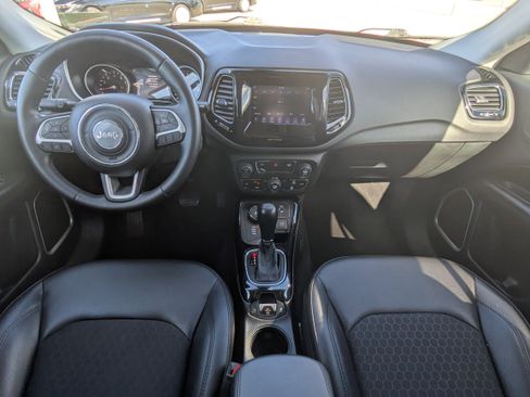 Used 2019 Jeep Compass Altitude image 16