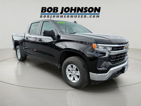 Used 2023 Chevrolet Silverado 1500 LT AWD/4WD image 1