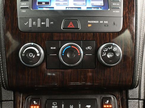 Used 2015 Chevrolet Traverse LT w/ Style and Technology Package image 21