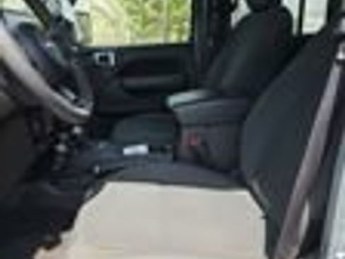 Used 2024 Jeep Wrangler Willys image 29