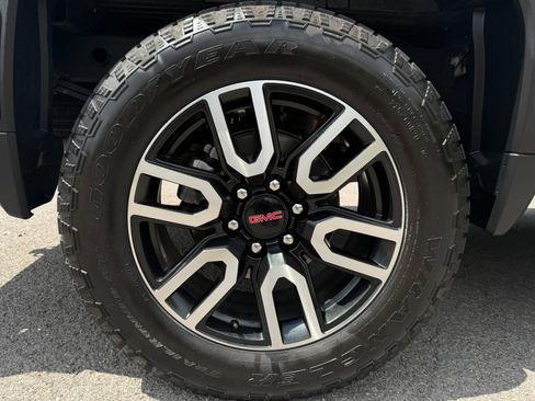 Used 2024 GMC Sierra 1500 AT4 w/ Technology Package image 61