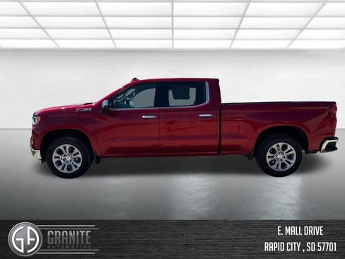 Used 2025 Chevrolet Silverado 1500 LTZ AWD/4WD image 2