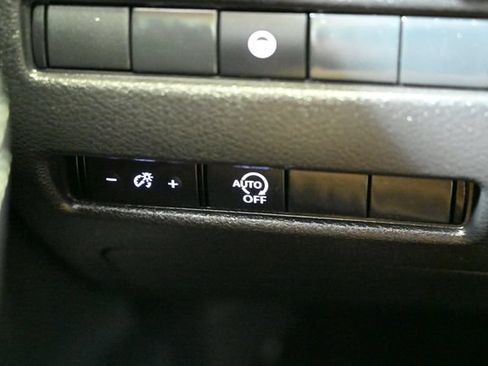 Used 2023 Nissan Rogue SV AWD/4WD image 38