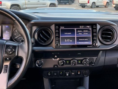 Used 2020 Toyota Tacoma TRD Sport w/ Technology Package image 6