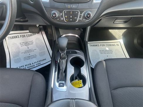 Used 2023 Chevrolet Malibu LT image 11