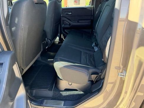 Used 2023 Nissan Frontier PRO-4X w/ Pro Convenience Package AWD/4WD image 13
