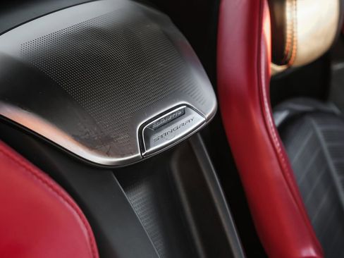 Used 2022 Chevrolet Corvette Stingray Premium Conv w/ Z51 Performance Package image 39