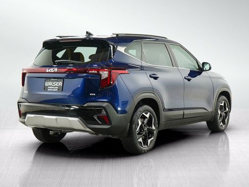 Used 2025 Kia Seltos EX w/ EX Sunroof Package AWD/4WD image 5