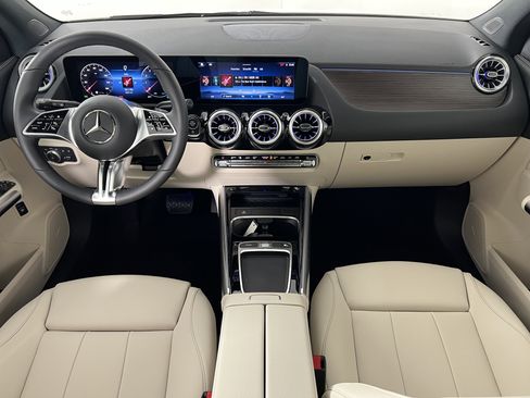 New 2026 Mercedes-Benz GLA 250 4MATIC image 22