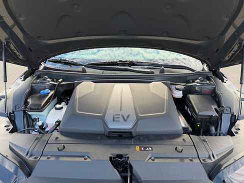 Used 2023 Kia EV6 Wind w/ Wind Technology Package AWD/4WD image 29