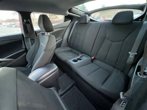 Used 2013 Hyundai Veloster RE:MIX Edition image 18