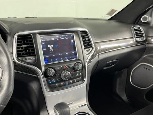 Used 2018 Jeep Grand Cherokee SRT AWD/4WD image 22