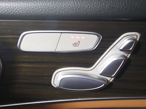 Certified 2021 Mercedes-Benz GLC 300 image 21