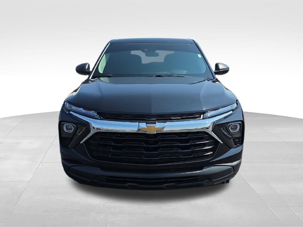 Used 2025 Chevrolet TrailBlazer LS FWD image 8