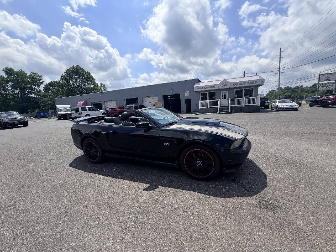 Used 2010 Ford Mustang GT Premium RWD image 7