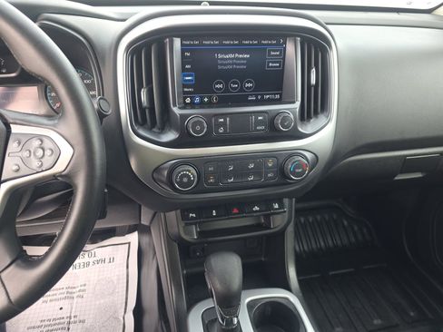 Used 2022 Chevrolet Colorado LT w/ Fleet Safety Package image 19