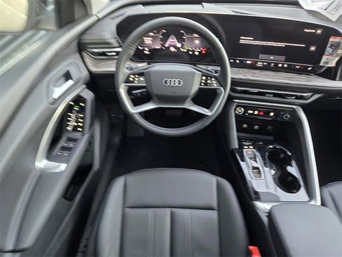 New 2025 Audi Q5 Premium image 13