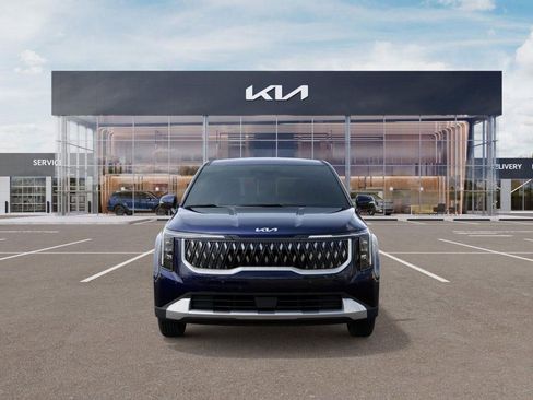New 2026 Kia Carnival FWD image 2
