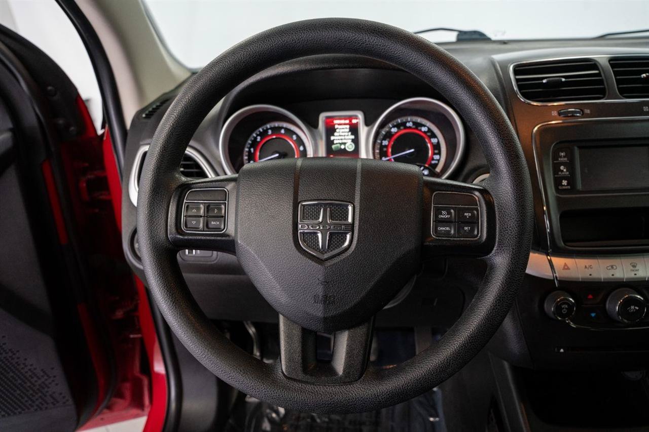 Used 2019 Dodge Journey SE FWD image 15