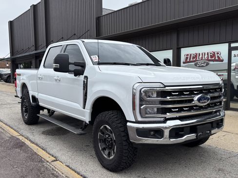 Used 2024 Ford F250 Lariat w/ Tremor Off-Road Package AWD/4WD image 3