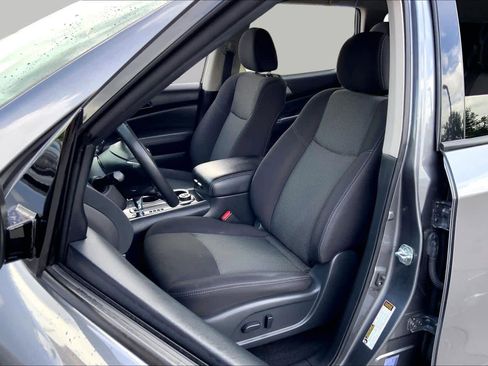Used 2020 Nissan Pathfinder SV AWD/4WD image 6