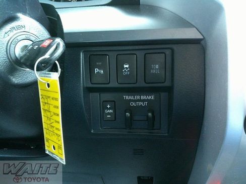 Used 2019 Toyota Tundra Platinum image 23