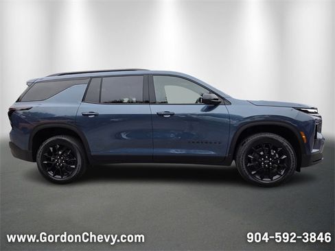 New 2026 Chevrolet Traverse LT w/ Midnight/Sport Edition image 8