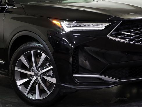 Certified 2025 Acura MDX w/ Technology Package image 8