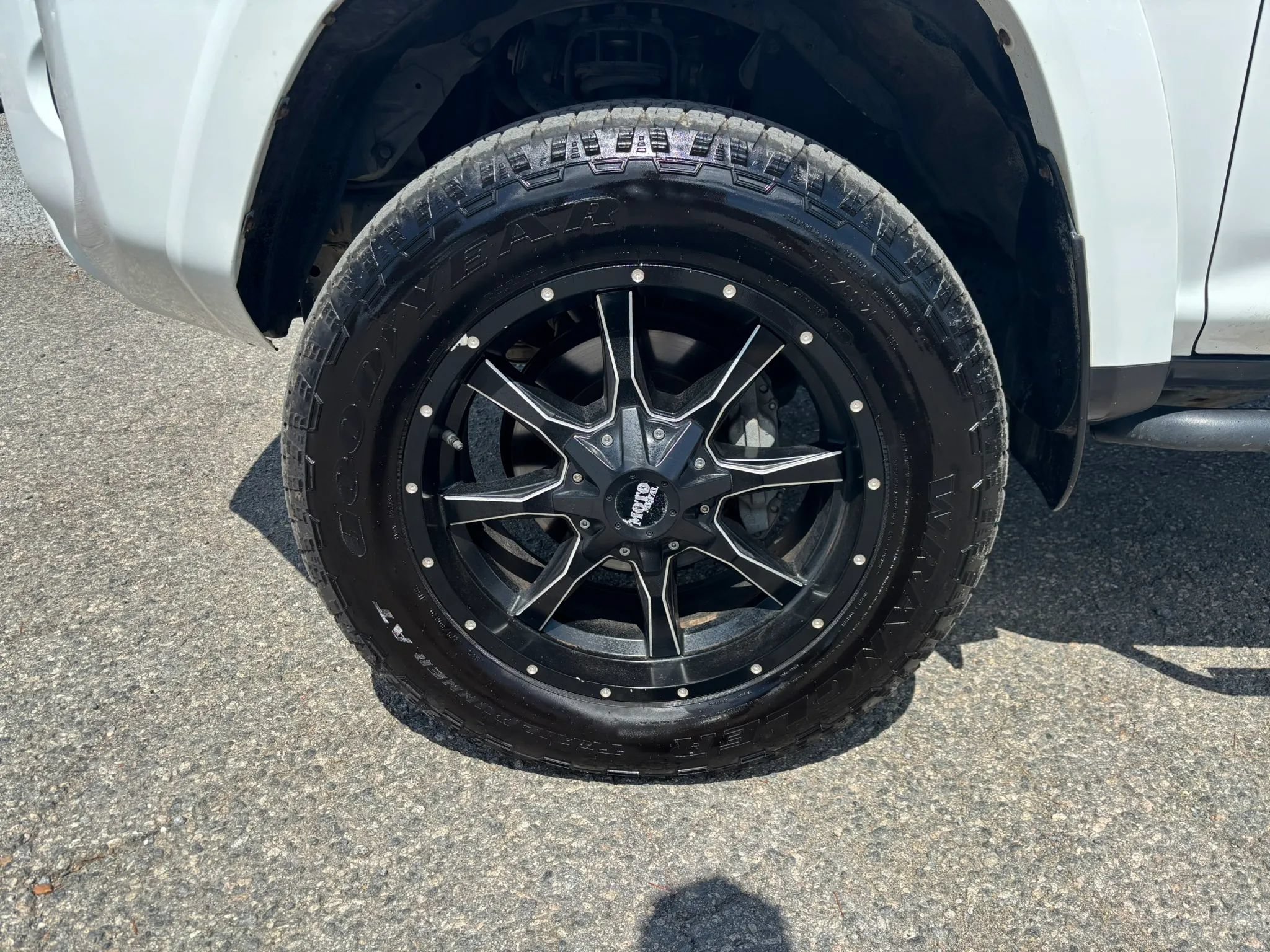 Used 2016 Toyota 4Runner SR5 AWD/4WD image 10