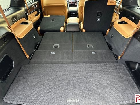 Used 2023 Jeep Grand Cherokee L Summit w/ Advanced Protech Group IV image 20