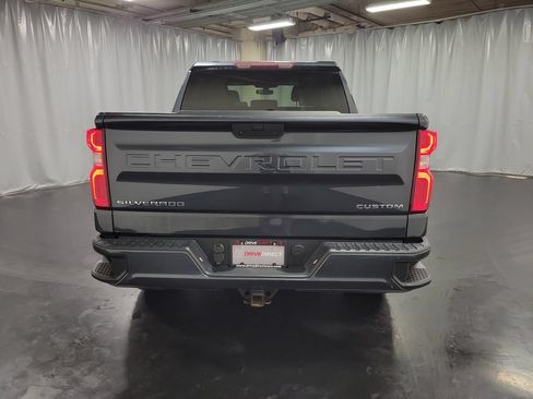 Used 2021 Chevrolet Silverado 1500 Custom AWD/4WD image 7