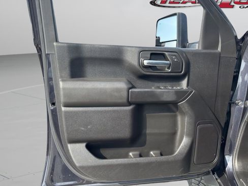 Used 2024 Chevrolet Silverado 2500 Custom w/ Custom Value Package image 43