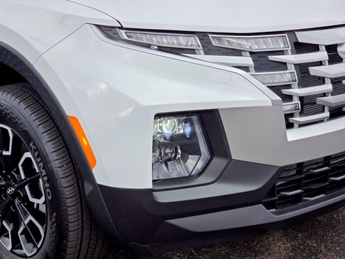 Used 2024 Hyundai Santa Cruz SEL image 8