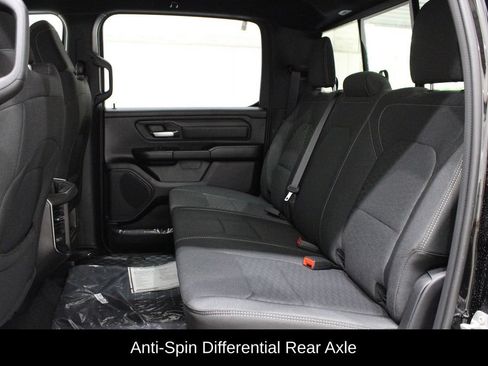 New 2026 RAM 1500 Express AWD/4WD image 15