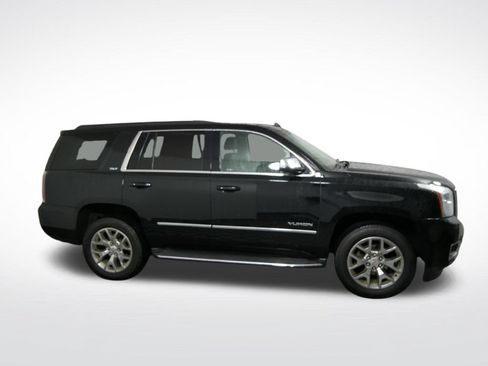 Used 2016 GMC Yukon SLT w/ Open Road Package AWD/4WD image 2