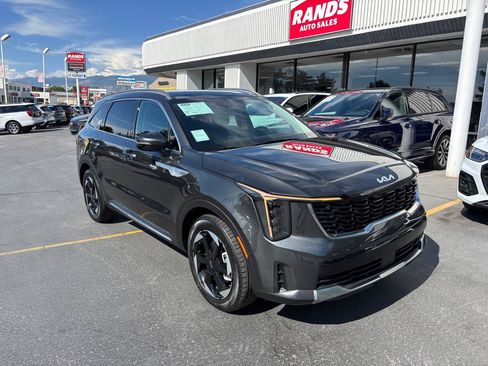 Used 2025 Kia Sorento EX w/ EX Panoramic Sunroof Package AWD/4WD image 2