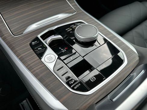 New 2026 BMW X5 xDrive40i w/ M Sport Package image 38