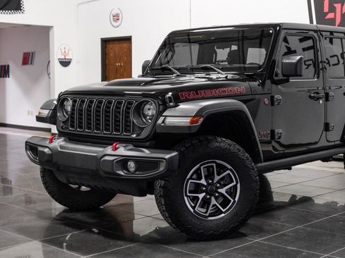 Used 2024 Jeep Wrangler Unlimited Rubicon image 8
