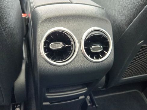 Certified 2025 Mercedes-Benz GLA 250 4MATIC image 34