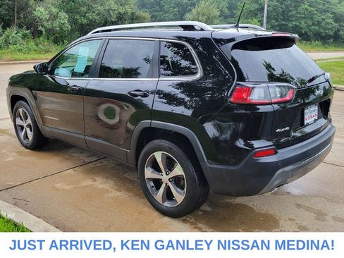 Used 2019 Jeep Cherokee Limited AWD/4WD image 5