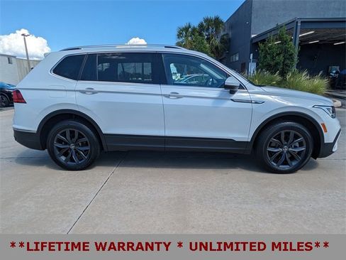 Used 2023 Volkswagen Tiguan SE image 4