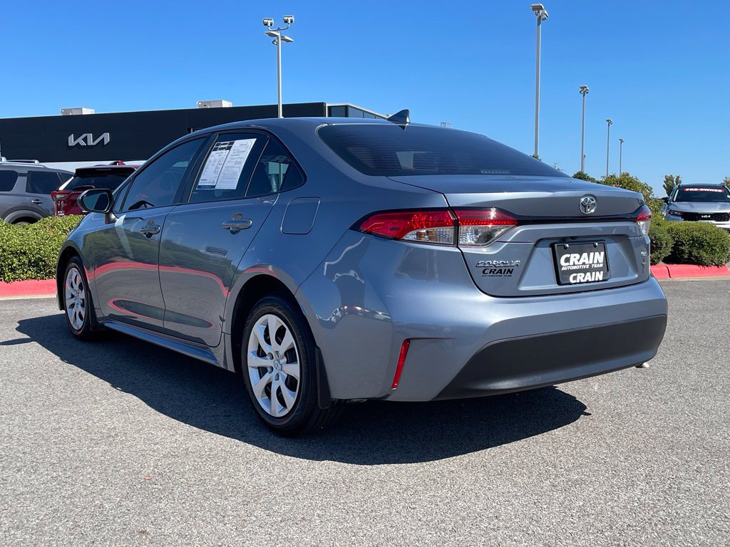 Used 2024 Toyota Corolla LE FWD image 5