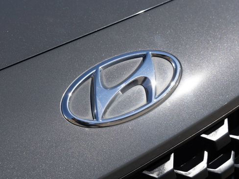 Used 2023 Hyundai Kona SEL FWD image 4
