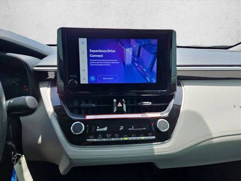 Used 2026 Toyota Corolla Cross L FWD image 15