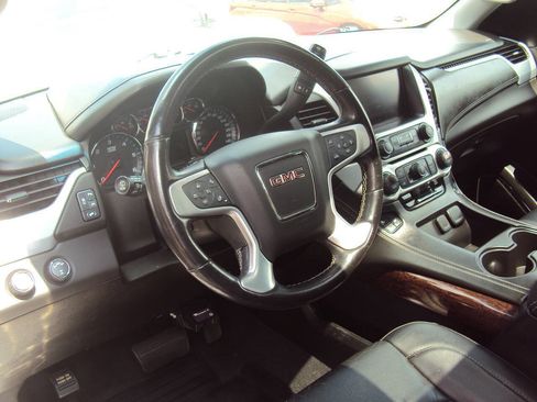 Used 2019 GMC Yukon SLT AWD/4WD image 7