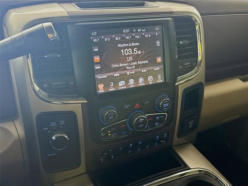 Used 2017 RAM 2500 Laramie w/ Convenience Group AWD/4WD image 7