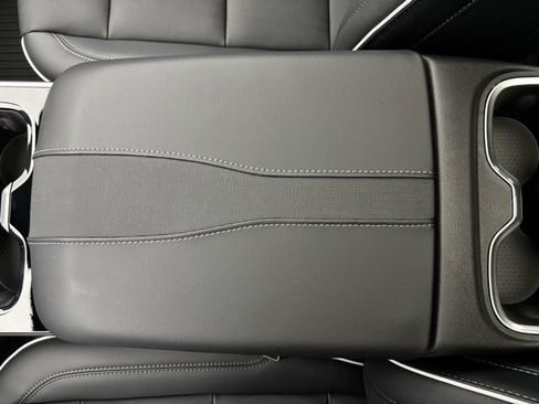 New 2026 Buick Enclave Preferred w/ Power Package image 32