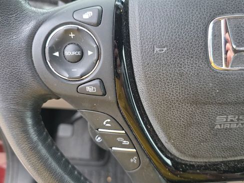 Used 2017 Honda Ridgeline RTL-E image 16