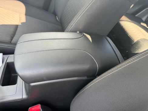 Used 2018 Nissan Rogue S FWD image 27