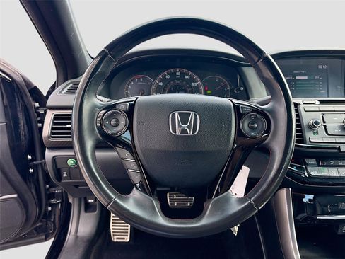 Used 2017 Honda Accord Sport Special Edition image 12